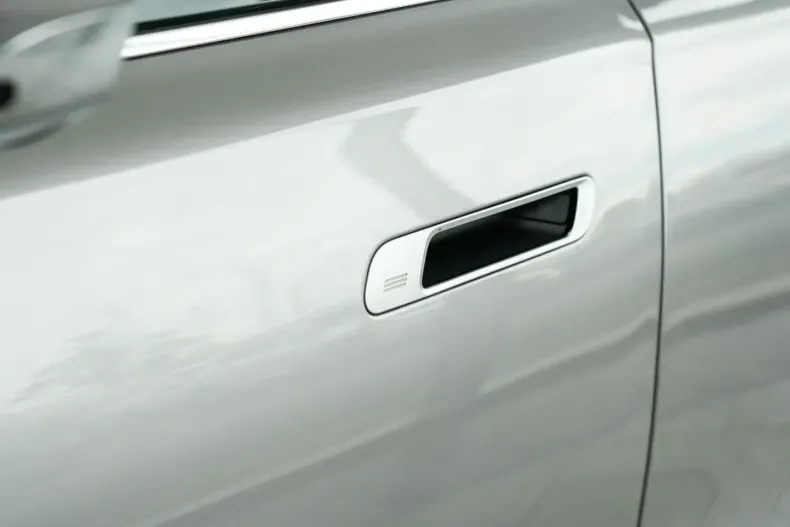 BMW 740 din 2024 cu 17.800 km - oferta BMW147627 - foto 31