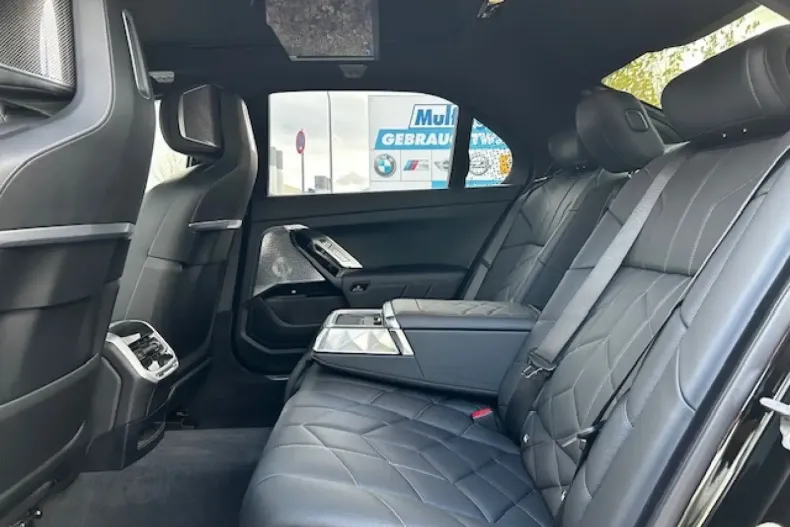 BMW 740 din 2024 cu 12.359 km - oferta BMW147629 - foto 15