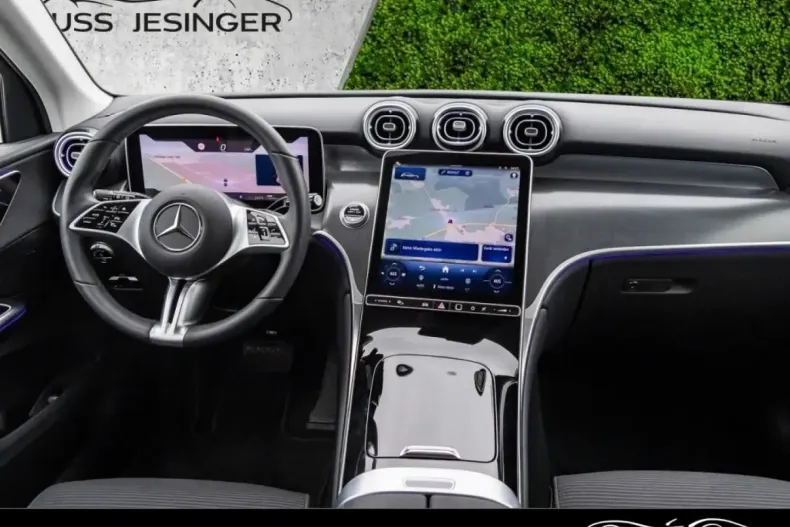 Mercedes-Benz GLC 220 din 2024 cu 12.400 km - oferta MER147664 - foto 5