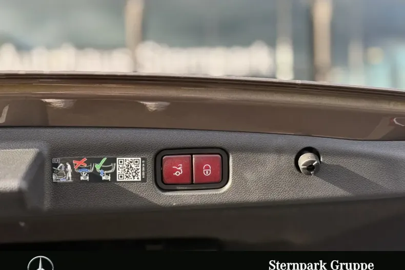 Mercedes-Benz E 450 din 2024 cu 2.365 km - oferta MER147675 - foto 21