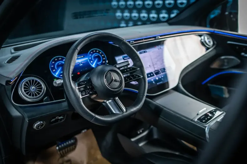 Mercedes-Benz EQS SUV din 2023 cu 41.690 km - oferta MER147677 - foto 8