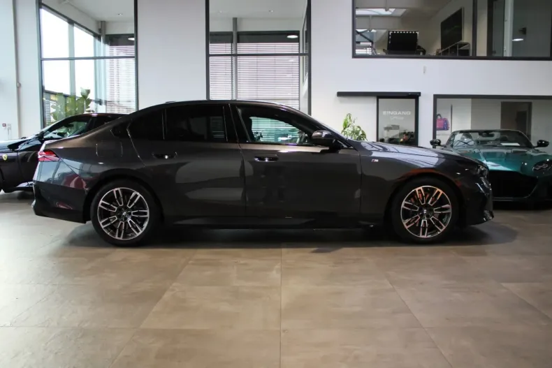 BMW 520 din 2024 cu 28.500 km - oferta BMW147684 - foto 10