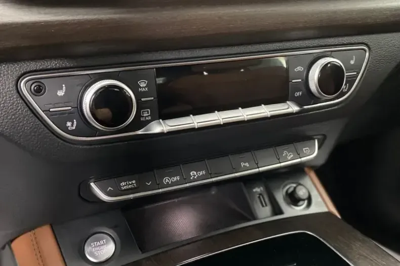 Audi Q5 din 2022 cu 69.999 km - oferta AUD147687 - foto 11