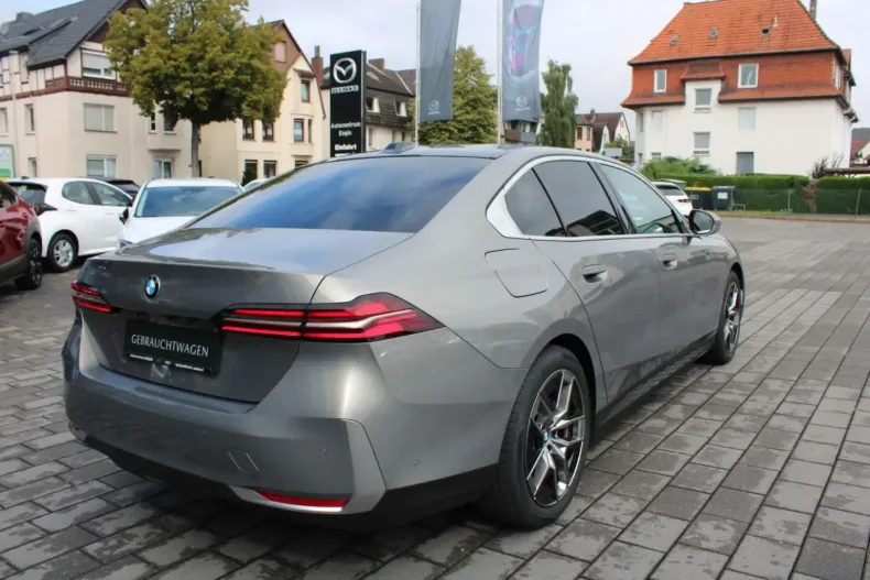 BMW 520 din 2024 cu 31.900 km - oferta BMW147689 - foto 2