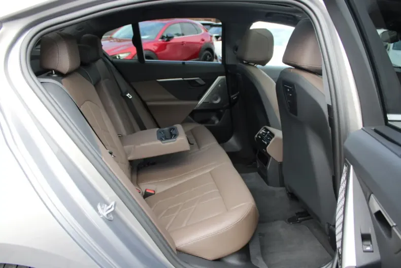 BMW 520 din 2024 cu 31.900 km - oferta BMW147689 - foto 14