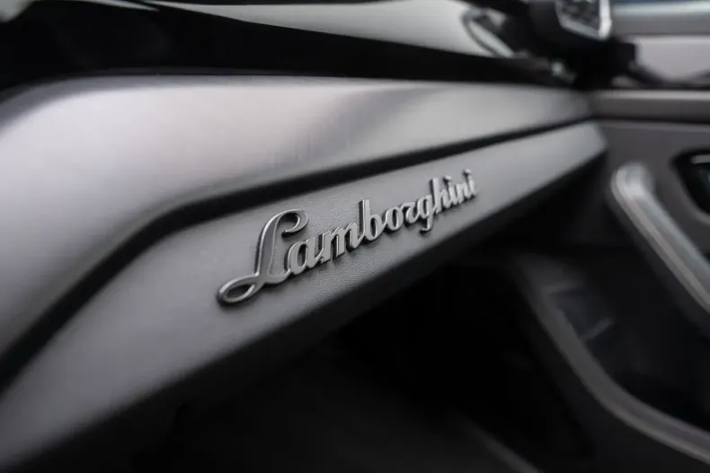 Lamborghini Urus din 2023 cu 55.605 km - oferta LAM147692 - foto 18