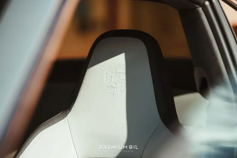 Porsche 911 din 2024 cu 1.700 km - oferta POR147696 - foto 9