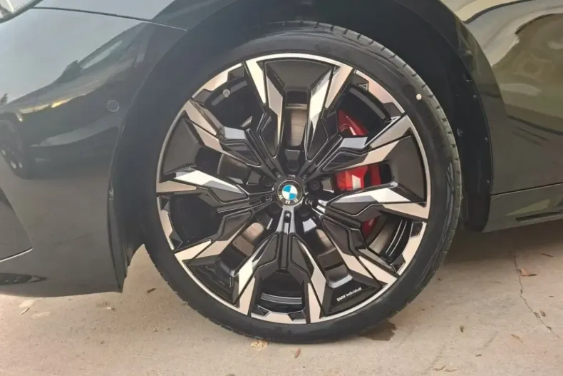 BMW 520 din 2025 cu 600 km - oferta BMW147697 - foto 8