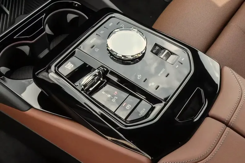 BMW 520 din 2025 cu 600 km - oferta BMW147697 - foto 10