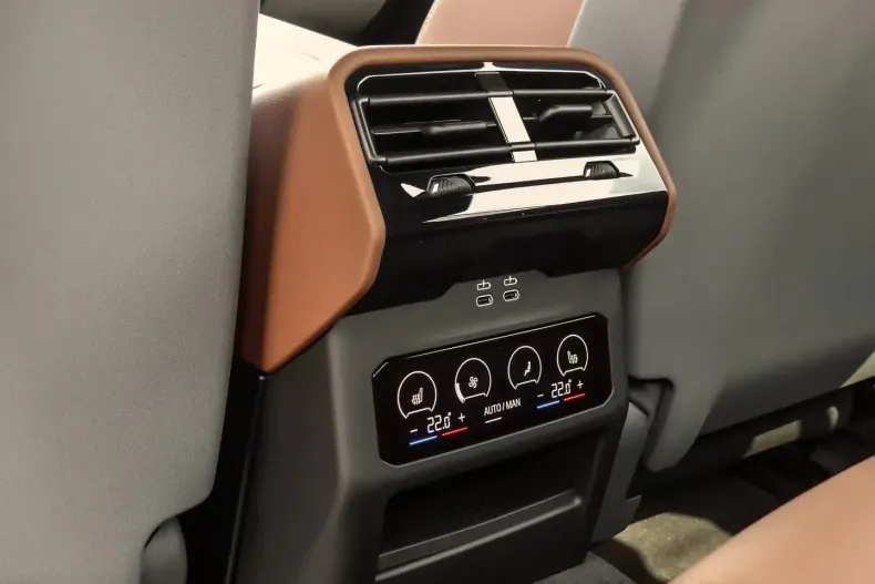 BMW 520 din 2025 cu 600 km - oferta BMW147697 - foto 12