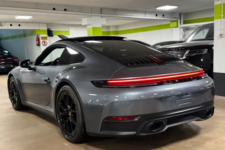 Porsche 992 din 2024 cu 9.800 km - oferta POR147701 - foto 10