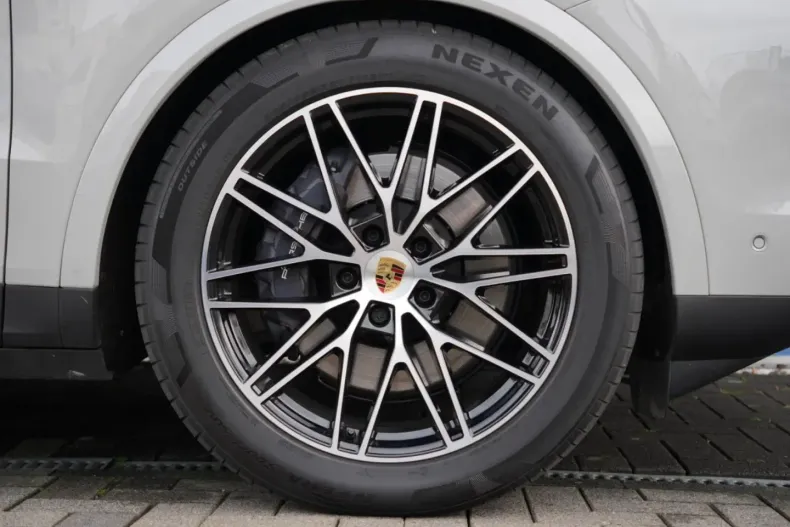 Porsche Cayenne din 2024 cu 24.500 km - oferta POR147703 - foto 19