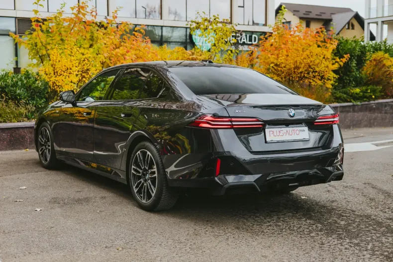 BMW 520 din 2024 cu 23.500 km - oferta BMW147704 - foto 6