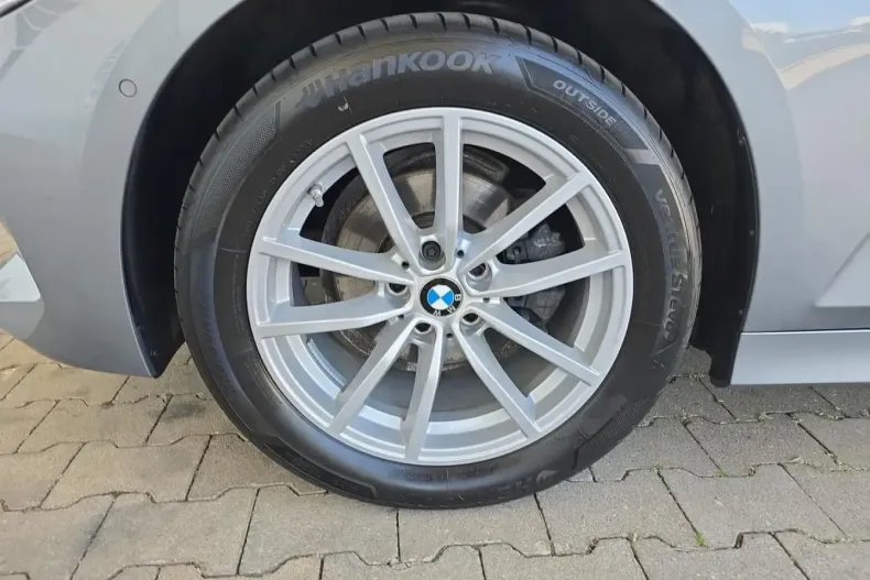 BMW 318 din 2024 cu 35.144 km - oferta BMW147706 - foto 15