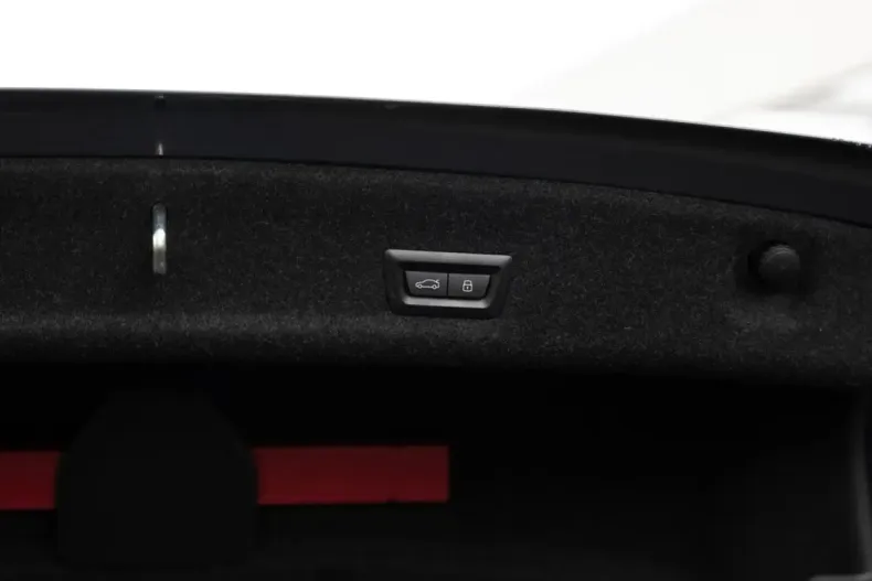 BMW 320 din 2025 cu 15.072 km - oferta BMW147709 - foto 8