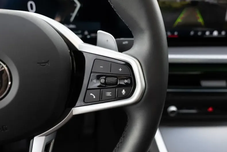 BMW 320 din 2025 cu 15.072 km - oferta BMW147709 - foto 17