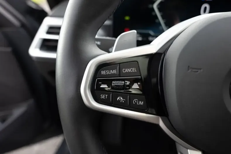 BMW 320 din 2025 cu 15.072 km - oferta BMW147709 - foto 18