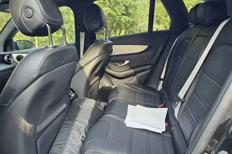 Mercedes-Benz GLC 63 AMG din 2022 cu 27.500 km - oferta MER147714 - foto 7