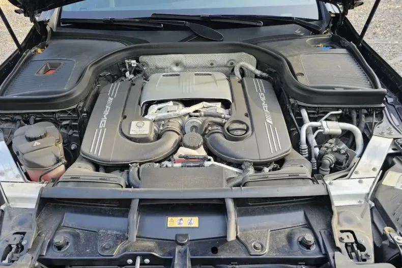 Mercedes-Benz GLC 63 AMG din 2022 cu 27.500 km - oferta MER147714 - foto 9