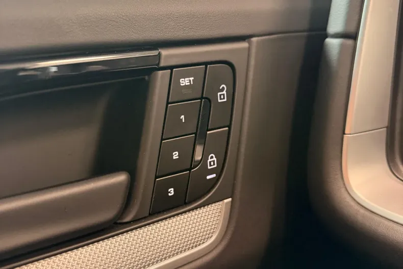 Porsche Cayenne din 2024 cu 16.800 km - oferta POR147720 - foto 4