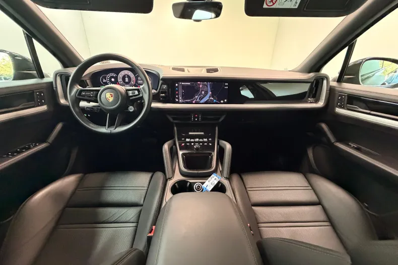 Porsche Cayenne din 2024 cu 16.800 km - oferta POR147720 - foto 24