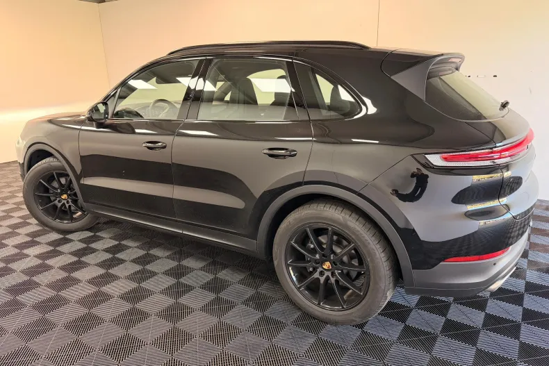 Porsche Cayenne din 2024 cu 16.800 km - oferta POR147720 - foto 27