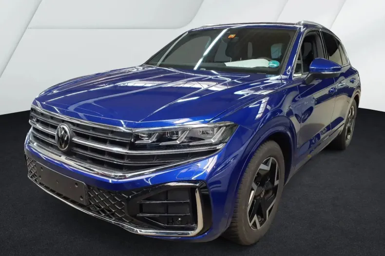 Volkswagen Touareg din 2025 cu 25.000 km - oferta VOL147721 - foto 1