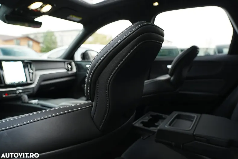 Volvo XC60 din 2022 cu 91.700 km - oferta VOL147725 - foto 18