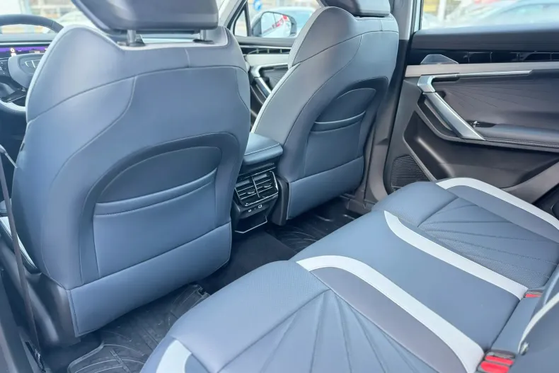 Geely Starray din 2025 cu 3.900 km - oferta GEE147732 - foto 13