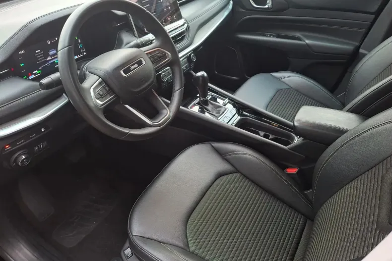 Jeep Compass din 2022 cu 97.747 km - oferta JEE147734 - foto 13