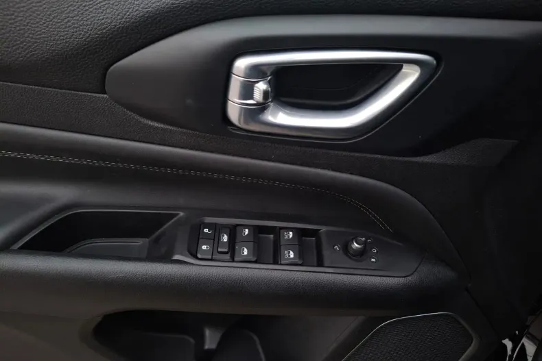 Jeep Compass din 2022 cu 97.747 km - oferta JEE147734 - foto 25