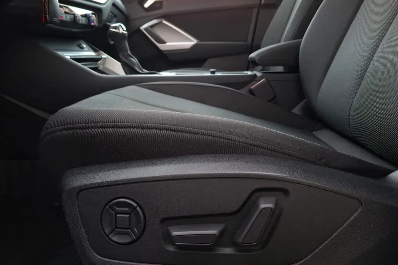 Audi Q3 din 2019 cu 165.770 km - oferta AUD147735 - foto 31