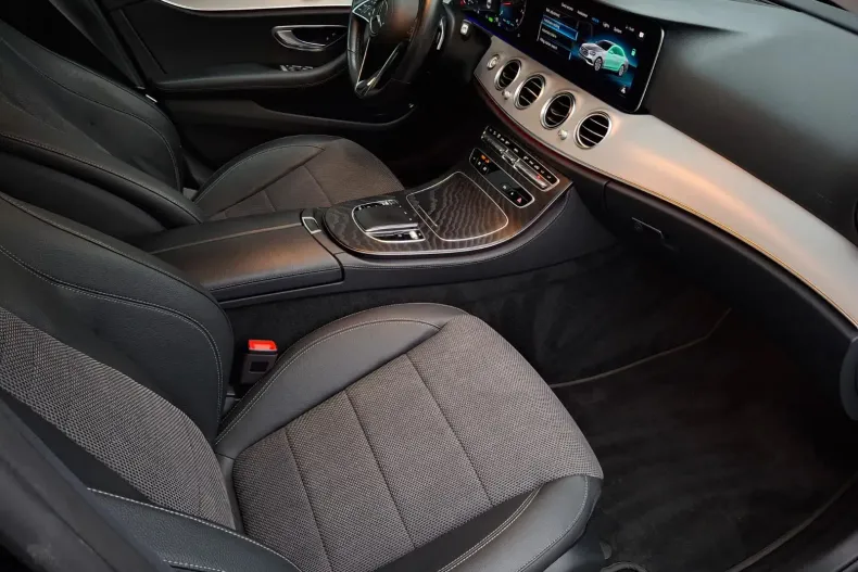 Mercedes-Benz E din 2021 cu 159.959 km - oferta MER147736 - foto 11