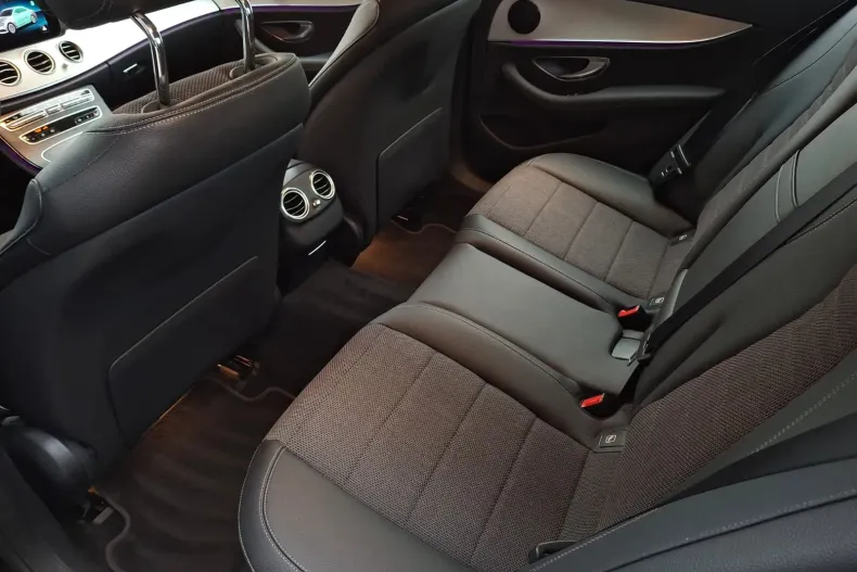 Mercedes-Benz E din 2021 cu 159.959 km - oferta MER147736 - foto 15