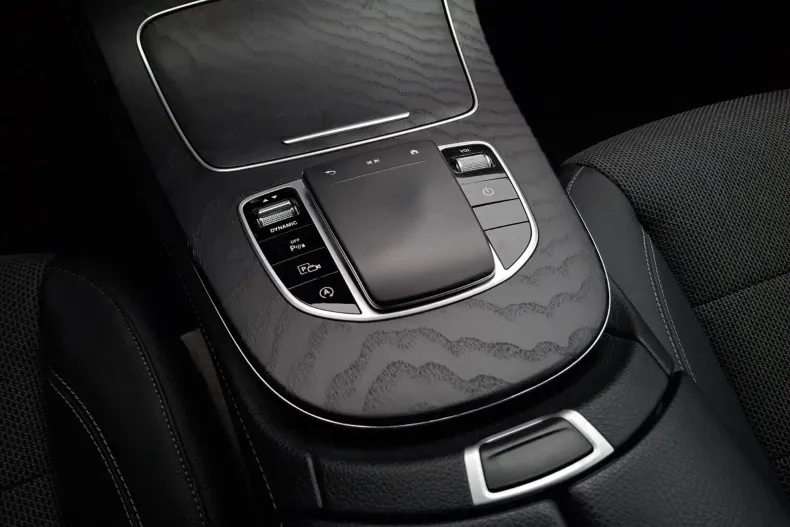 Mercedes-Benz E din 2021 cu 159.959 km - oferta MER147736 - foto 29