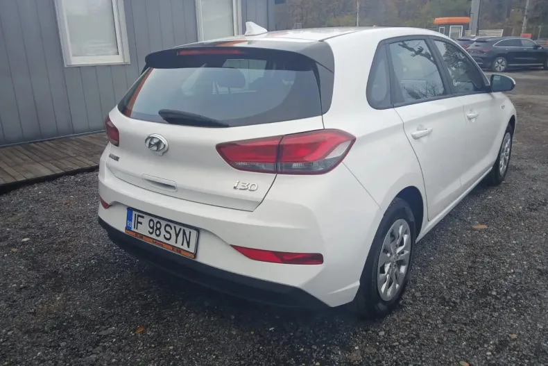Hyundai i30 din 2022 cu 97.375 km - oferta HYU147744 - foto 2