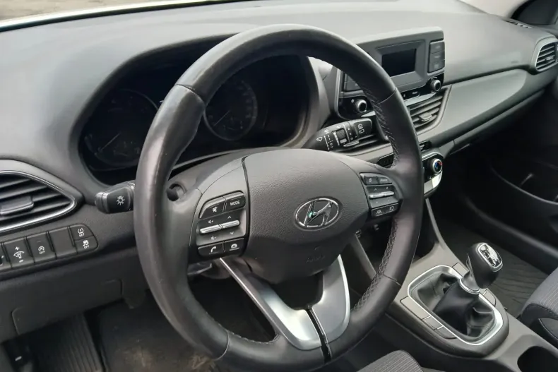 Hyundai i30 din 2022 cu 97.375 km - oferta HYU147744 - foto 6