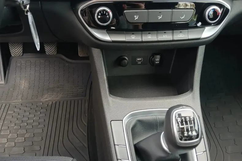 Hyundai i30 din 2022 cu 97.375 km - oferta HYU147744 - foto 7