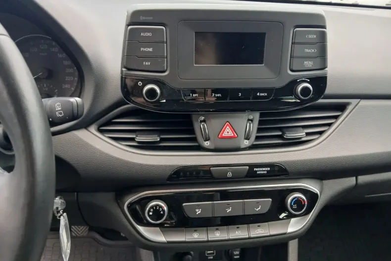 Hyundai i30 din 2022 cu 97.375 km - oferta HYU147744 - foto 9