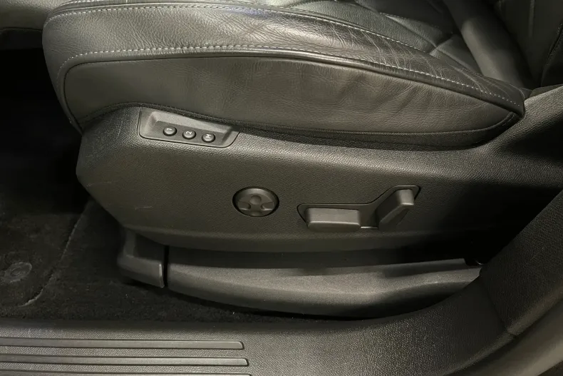 DS Automobiles DS 7 Crossback din 2020 cu 61.147 km - oferta DSA147757 - foto 31