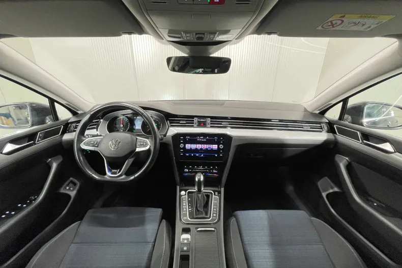 Volkswagen Passat din 2021 cu 118.110 km - oferta VOL147760 - foto 8
