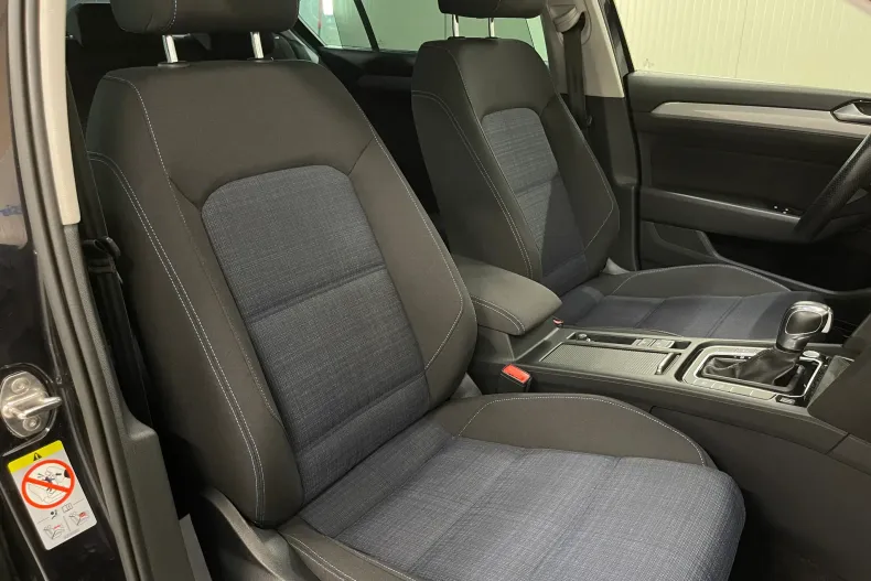 Volkswagen Passat din 2021 cu 118.110 km - oferta VOL147760 - foto 10