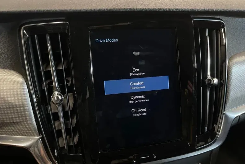 Volvo V90 din 2021 cu 152.068 km - oferta VOL147761 - foto 16