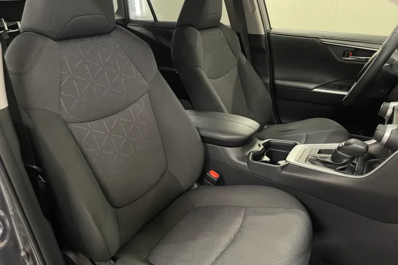 Toyota RAV4 din 2021 cu 132.239 km - oferta TOY147762 - foto 9