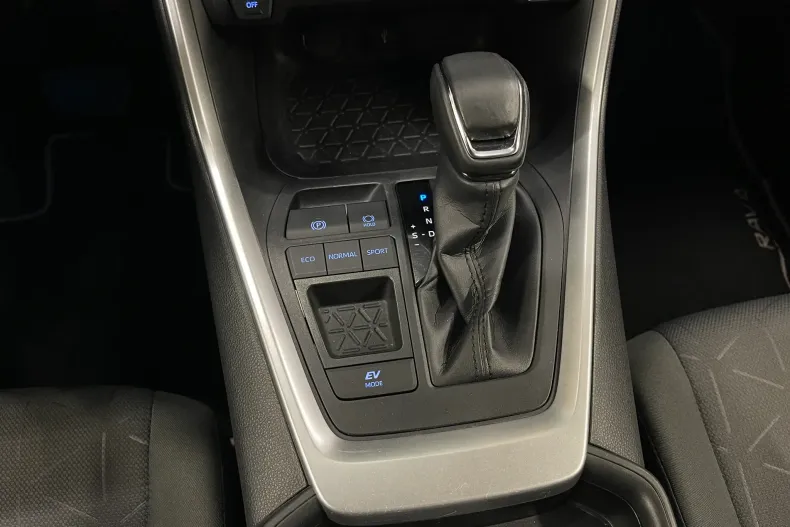 Toyota RAV4 din 2021 cu 132.239 km - oferta TOY147762 - foto 18