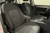 Volkswagen Passat din 2021 cu 96.486 km - oferta VOL147767 - foto 9