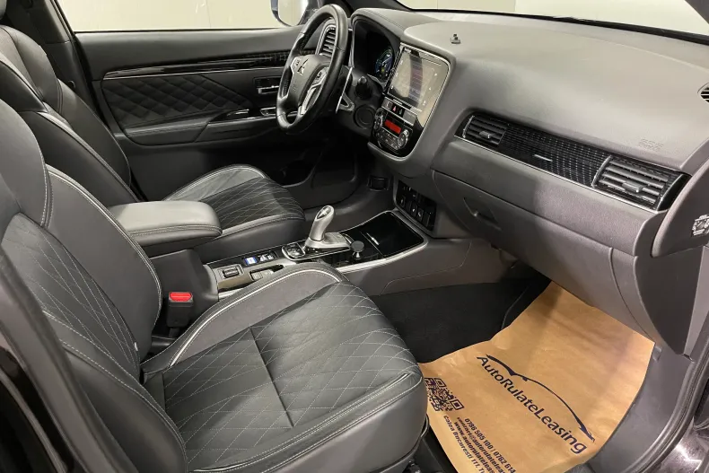 Mitsubishi Outlander din 2019 cu 119.390 km - oferta MIT147768 - foto 11