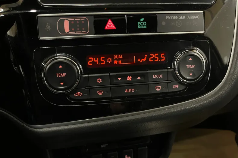 Mitsubishi Outlander din 2019 cu 119.390 km - oferta MIT147768 - foto 19