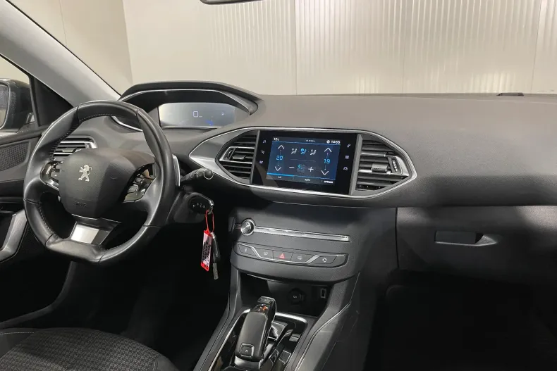 Peugeot 308 din 2021 cu 109.516 km - oferta PEU147772 - foto 8