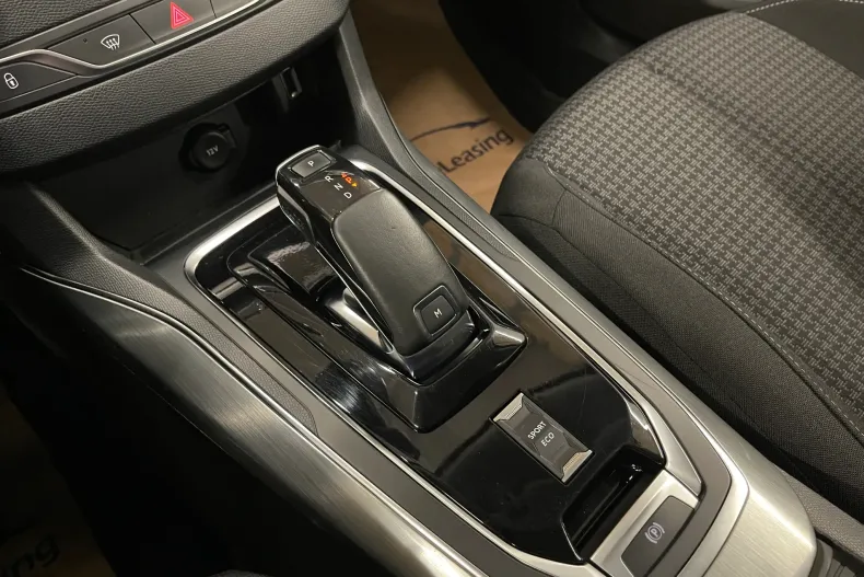 Peugeot 308 din 2021 cu 109.516 km - oferta PEU147772 - foto 24